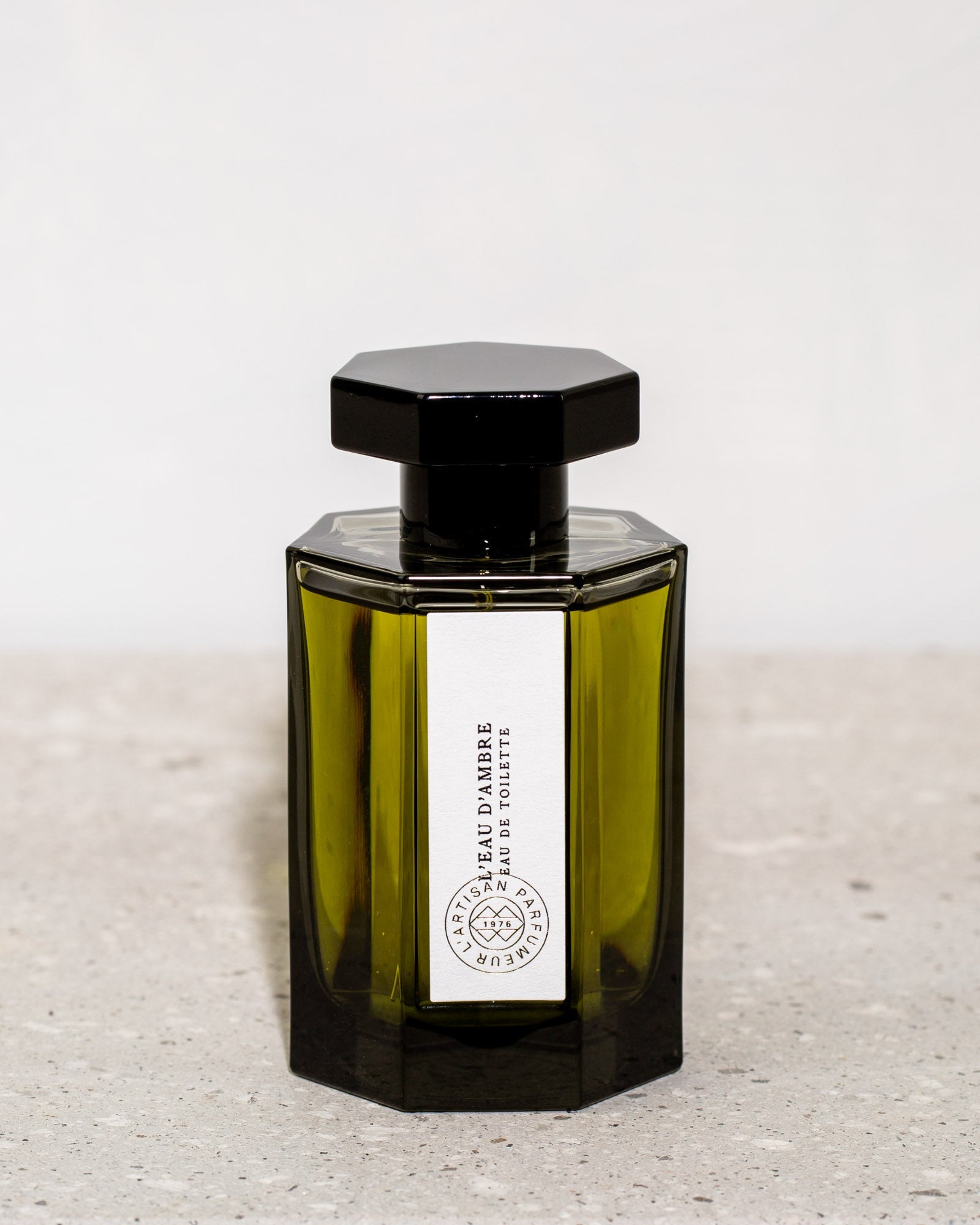 L'Eau d'Ambre - Eau de Toilette - L'ARTISAN PARFUMEUR | Risvolto.com