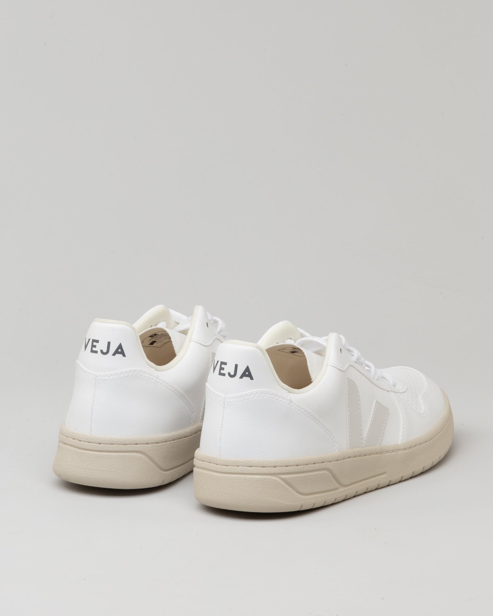 Sneakers V-10 Full White - VEJA | Risvolto.com