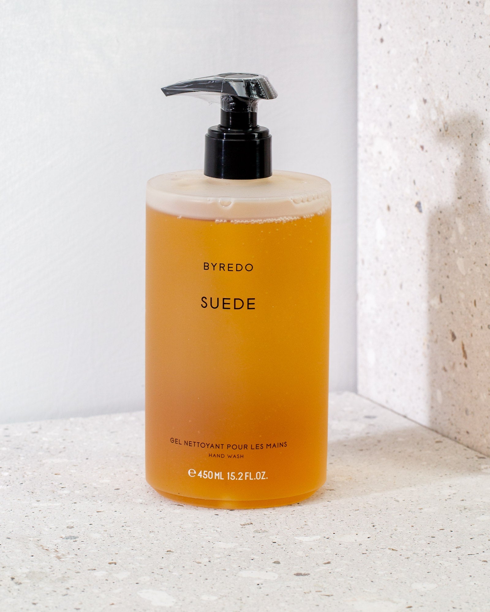 Suede - Sapone Mani - BYREDO | Risvolto.com